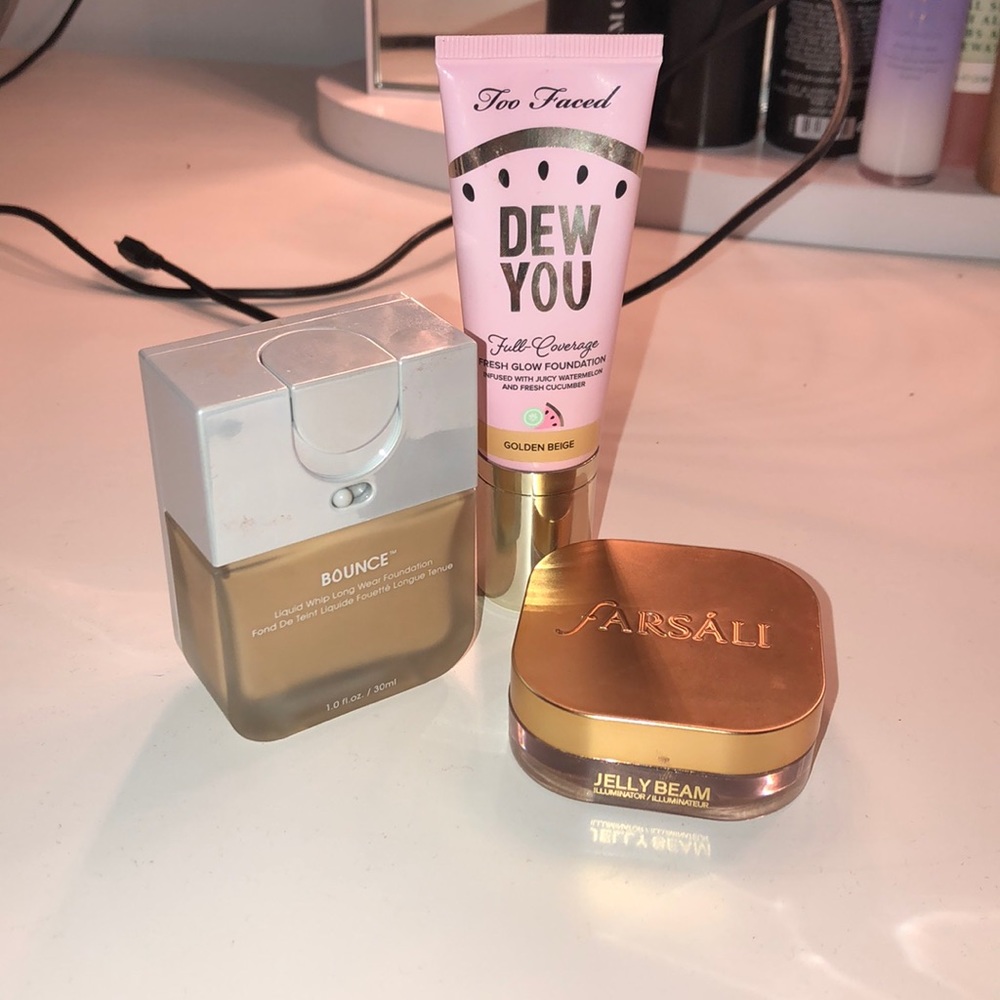 Too faced, beauty blender, farsali